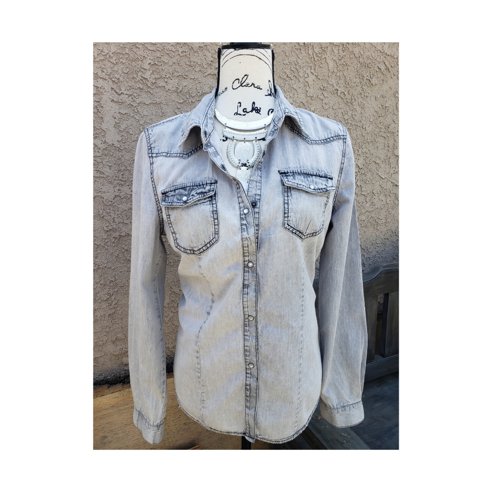 F21 Western acid washed shirt